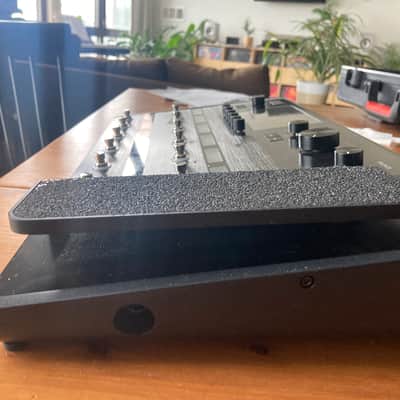 Immagine Line 6 Helix Floor with Gator Case - 3