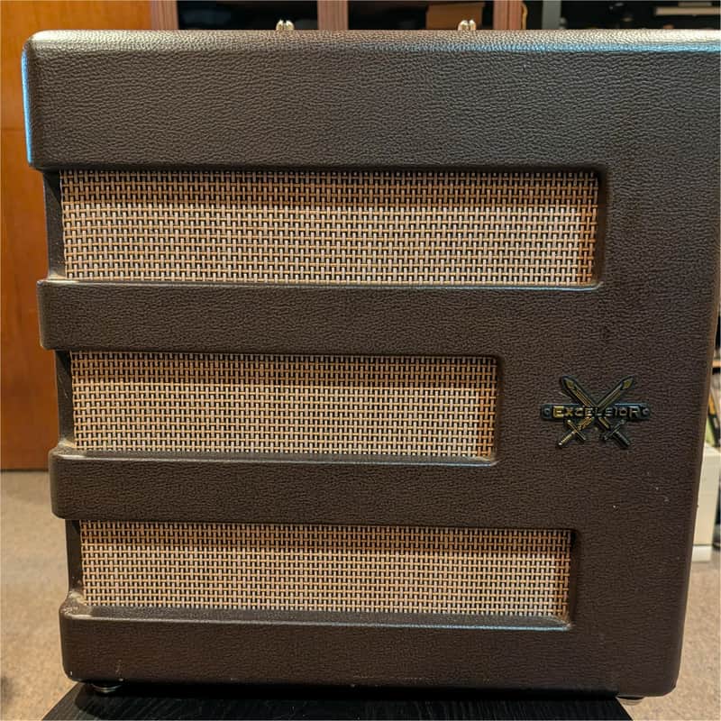 Fender Excelsior Pawn Shop Series 13-Watt 1x15" Guitar Combo 2012 - 2013 - Brown image 1