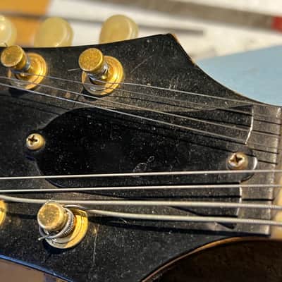 1959 Gibson EM-200 Florentine Electric Mandolin sunburst image 16
