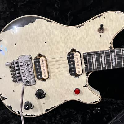 EVH Van Halen Wolfgang Signature Limited Edition Tour Relic - Ivory image 3
