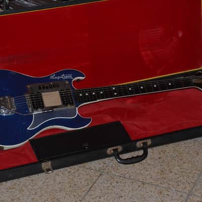 Hagstrom Hagström De Luxe Batman=real vintage1960=seen in J.Jarmusch's film 'Only Lovers Left Alive' image 10