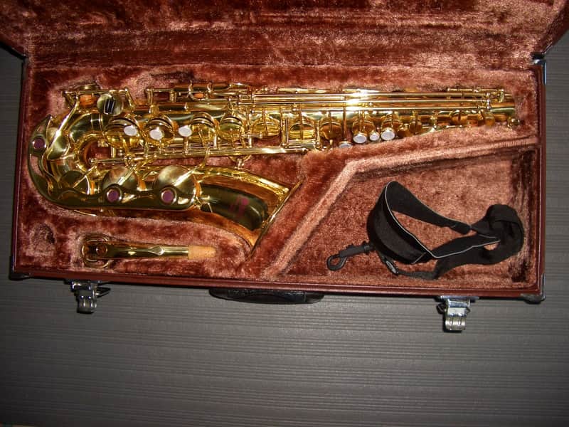 Yamaha YAS-32 Intermediate Alto Sax image 1