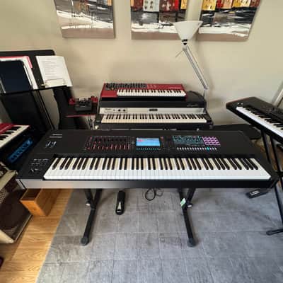 Roland Fantom 8