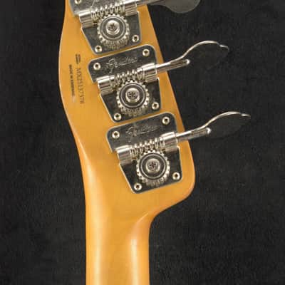 Fender Mike Dirnt Road Worn Precision Bass Maple Fingerboard White Blonde image 9