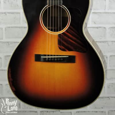 Eastman E22OOSS/V-SB Varnish Acoustic OO Slope Shoulder Guitar with Case image 3