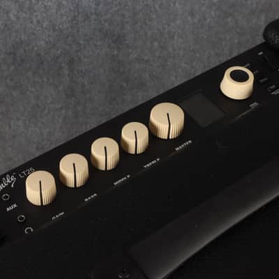 Fender Rumble LT25 Combo - 2nd Hand image 7