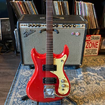 Mosrite Ventures Mark V 1966 - Red image 2