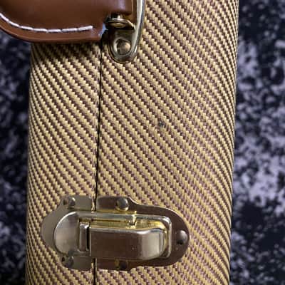 Fender Classic Series Guitar Case  2023 - Tweed image 10