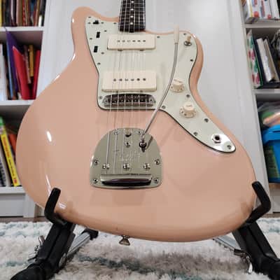 2000 Fender American Vintage AVRI '62 Jazzmaster - Shell Pink w/ Matching Headstock image 4