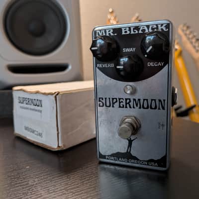 Mr. Black Supermoon Reverb | Reverb