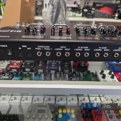 Line 6 M13 Stompbox Modeler 2010s - Black image 7