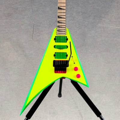 USA Jackson Custom Shop "Jewel" RHOADS HSH | neon yellow / green bevel image 4