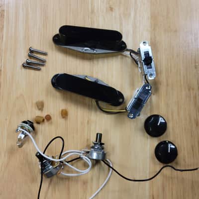 Fender Mustang Pickups Full Wiring  Harness Vintera II '70s image 3