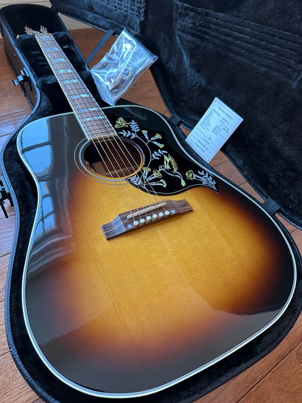 2024 Gibson Hummingbird Standard - Vintage Sunburst