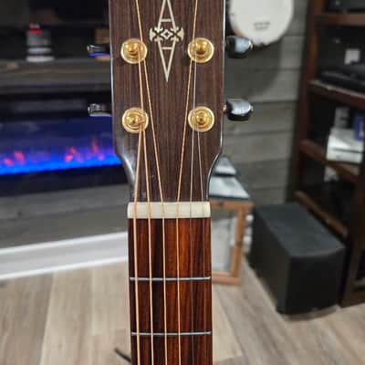 Solid wood! Alvarez Masterworks Cutaway Dreadnought with Electronics 2010s - Shadowburst image 10