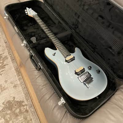 EVH Wolfgang Special with Ebony Fretboard 2020 - Ice Blue Metallic - and hardshell case image 10