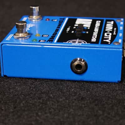 Radial Engineering Tonebone Twin-City Bones ABY Amp Switcher image 4