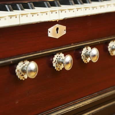 1950s Vintage Harmonium Modular Pump Organ Keyboard - Collapsable Foot Pedals - Excellent Condition image 4