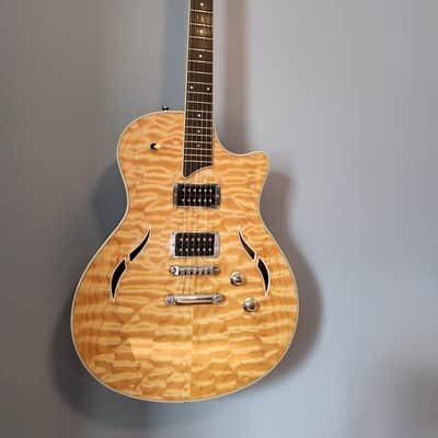 Taylor T3 2010 - Flame Natural image 2