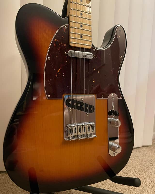 Fender Player Telecaster with Maple Fretboard 2021 3 Color Sunburst