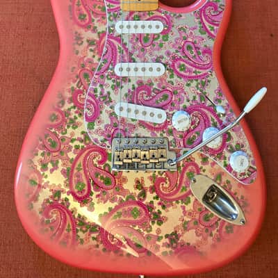 Fender Stratocaster ST-57 2003 - Pink Paisley image 5
