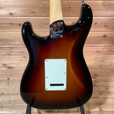 Fender 2015 American Elite Stratocaster Electric Guitar USED - 3-Color Sunburst image 4
