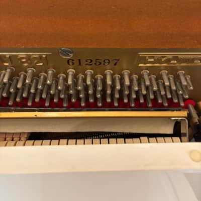 Hyundai U821 Upright Piano 1981-1990 - White image 10