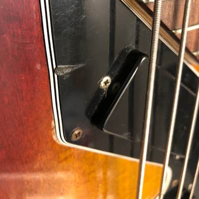 Gibson Victory Artist Bass 1982 Sunburst image 11