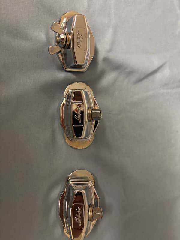 Ludwig Tom/Floor Mount image 1