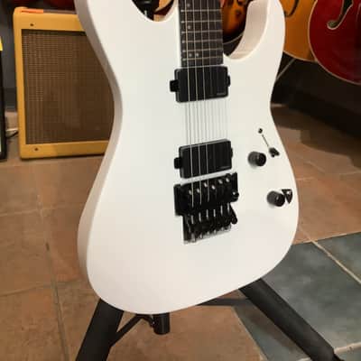 ESP LTD M-1000 Ebony - Snow White image 2