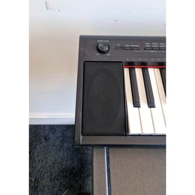 Yamaha Piaggero NP-12 - Musical Keyboards - Black - Excellent w/ Power Supply image 6