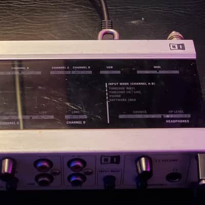 Native Instruments AUDIO 8 DJ Black Interface Audio image 1