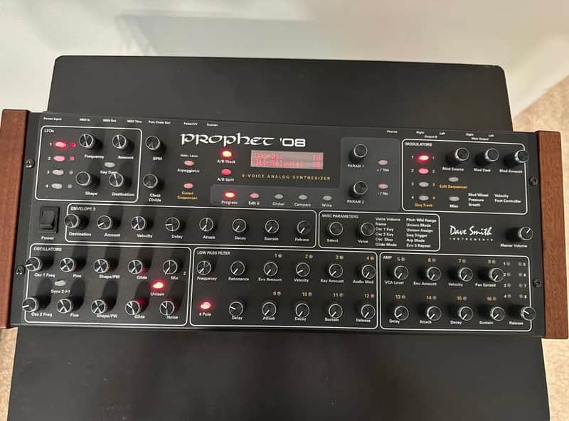 Dave Smith Instruments Prophet 08 Desktop 8-Voice Desktop