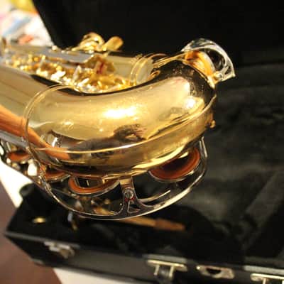 Vito YAS-23 Alto Saxophone Same as Yamaha Good Condition image 10