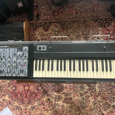 Roland Sh3 image 1