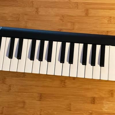 Yamaha Sonogenic SHS-500B 37-key keytar shoulder keyboard Mint Condition image 2
