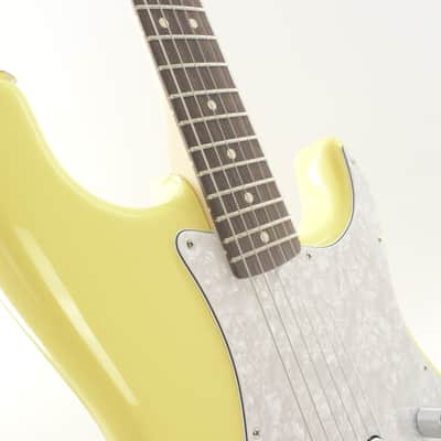 Fender Limited Edition Tom DeLonge Signature Stratocaster 2023 - Graffiti Yellow imagen 8