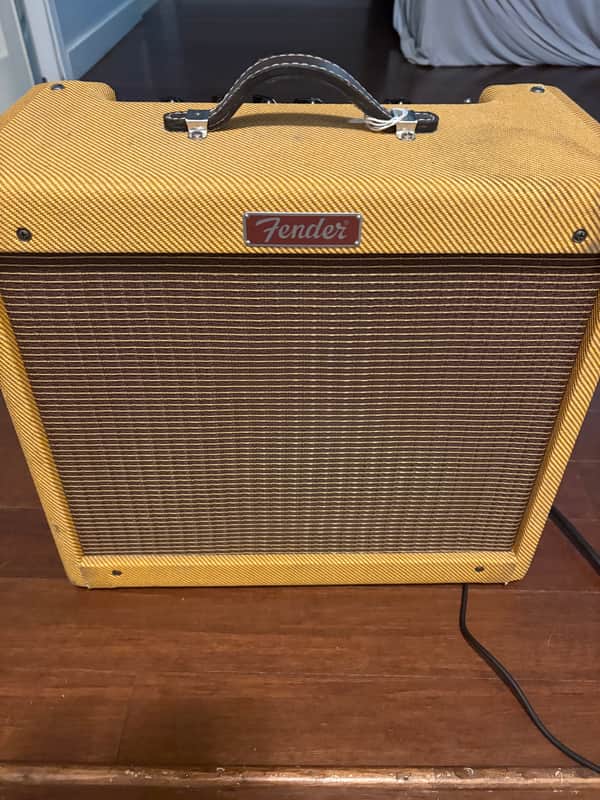 Fender Blues Junior Lacquered Tweed 15-Watt 1x12" Guitar Combo 2016 - Present - Lacquered Tweed image 1