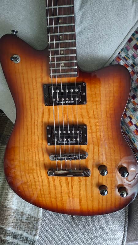 Fender Toronado 2004 - Tobacco burst image 1
