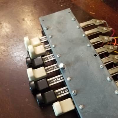 Hammond L-100 Series Organ Percussion Amp Silent Switches, Sliders Drawbars LOT!  H-AO-42-1 1961 No Tubes image 5