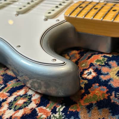 Fender Custom Shop '65 Journeyman Relic Stratocaster 2018 Ice Blue Metalic image 5