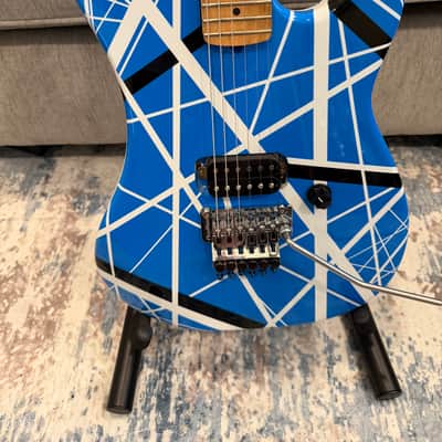 Kramer Gibson USA Music Yo 1984/5150 2006 Blue stripes Frankenstein custom “EVH” image 2