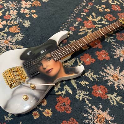 Chandler Super Strat 1980's - White image 2