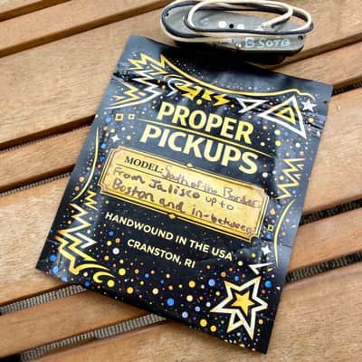 Proper Pickups "South of the Border" Handwound Stratocaster Pickup Set w/ Treble Bleed & PIO Capacitor—Black image 5