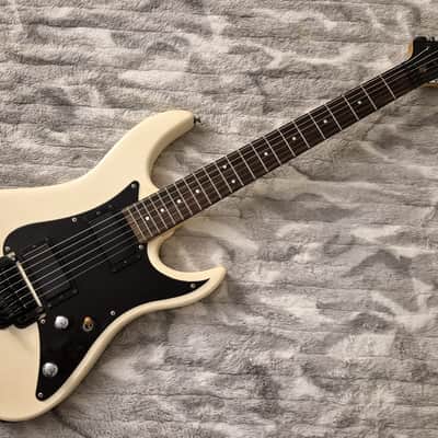 1987 Yamaha RGX520J HH Super Strat - MIJ - Vintage White - EMG Pickups - Locking Tremolo image 2