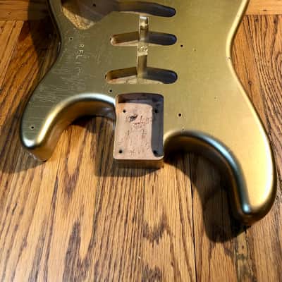 Fender Custom Shop '57 Reissue Stratocaster Body - HLE Gold image 4