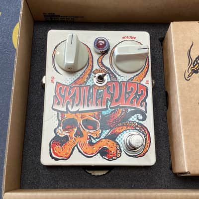 Dr. No Effects Skull Fuzz Pedal image 1