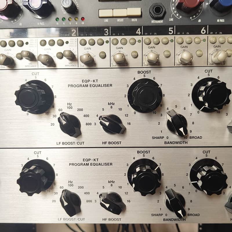 2004 – 2009 Mackie Onyx 800R 8-Channel Mic Preamp with A/D Con…