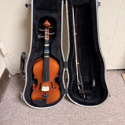 Chinese Student Violin Outfit w/ Bow & Hard Case – Used – 1/4 Size image 1