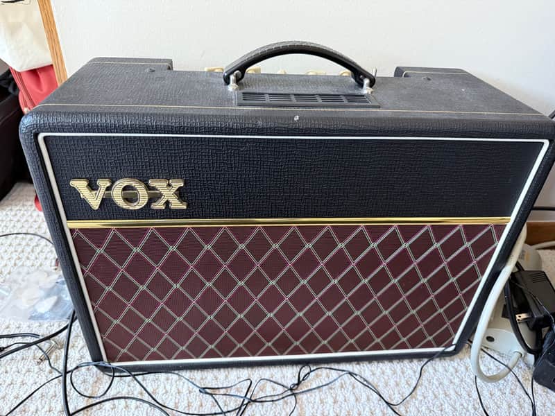 Vox AC10C1 Custom 10-Watt 1x10" Guitar Combo 2015 - 2019 - Black image 1